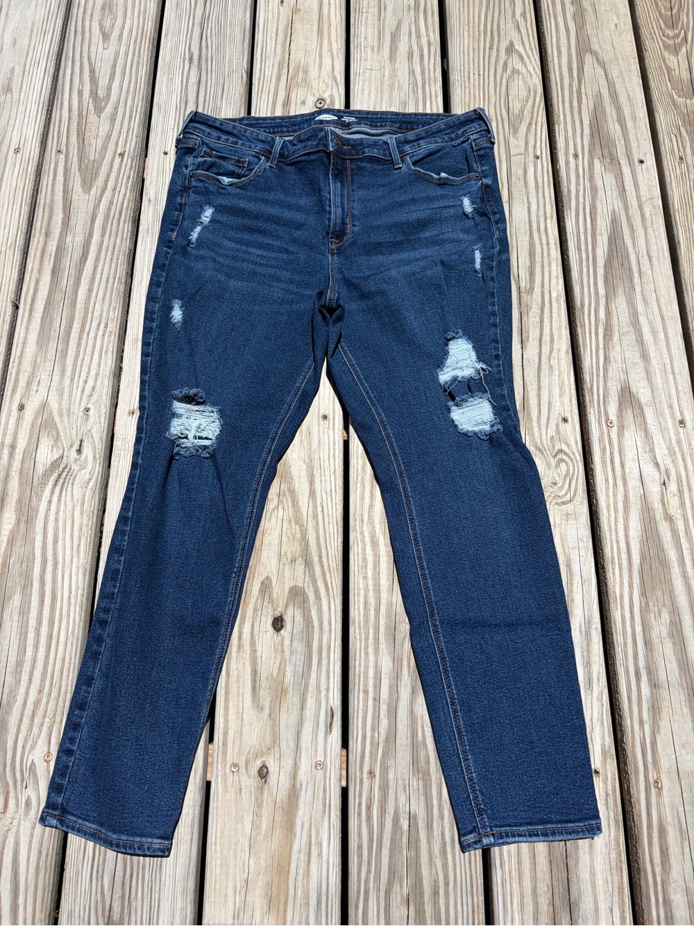 Old Navy Rockstar Super Skinny Size 16 Mid Rise Blue Distressed Dark Wash